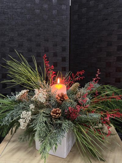 Candlelit Christmas – Table top arrangement [XMAS 2025]