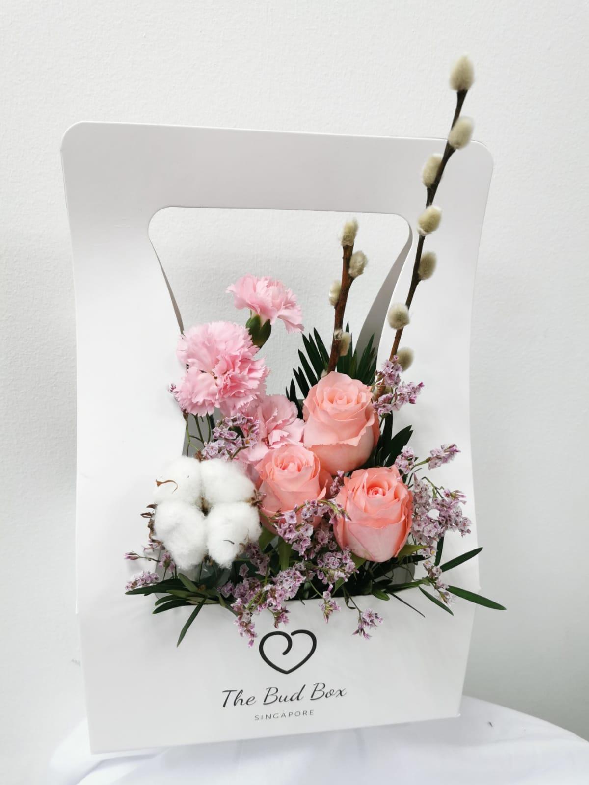 3 Pink Roses x Pussy Willow [The Bud Box]